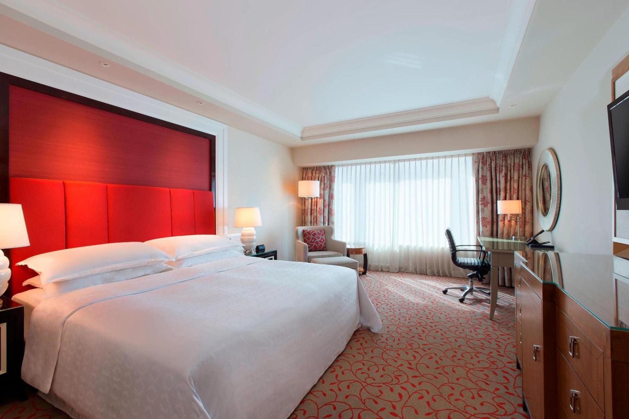 Sheraton Grand Macao Hotel Exterior photo Deluxe Room