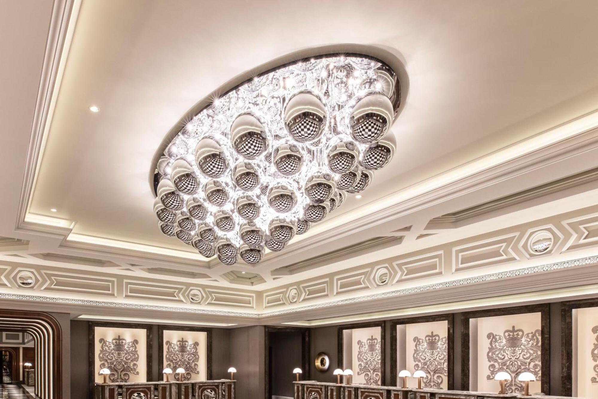 Sheraton Grand Macao Hotel Exterior photo A ceiling light